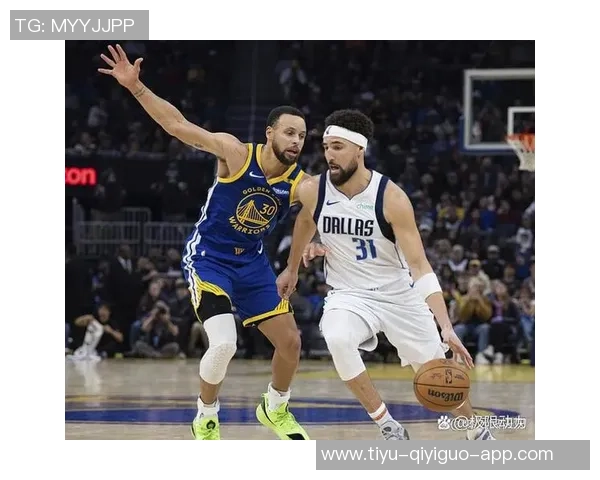 库里状态回暖对决尼克斯连续10场得分24贡献27分7助攻表现出色 库里状态回暖对决尼克斯连续10场得分24贡献27分7助攻表现出色